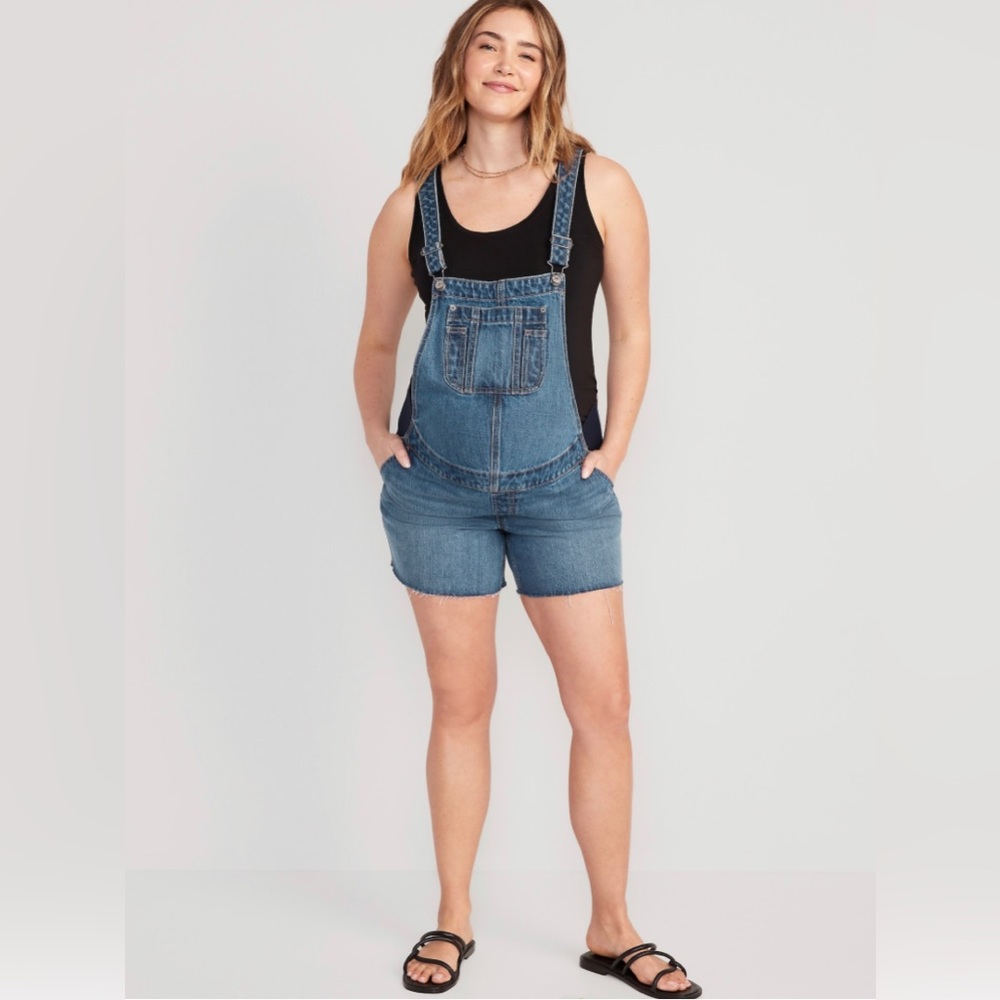 Old Navy size M shortalls